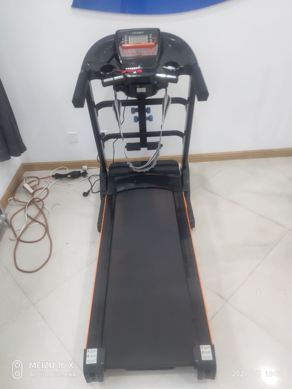 跑步機(jī) 跑步機(jī)